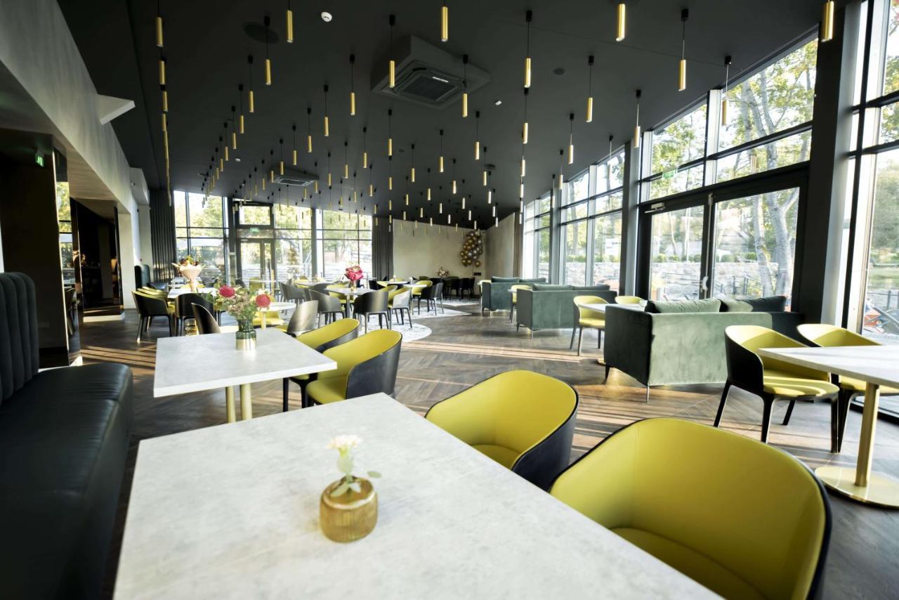 Oginski Hotel 풀룽게 외부 사진