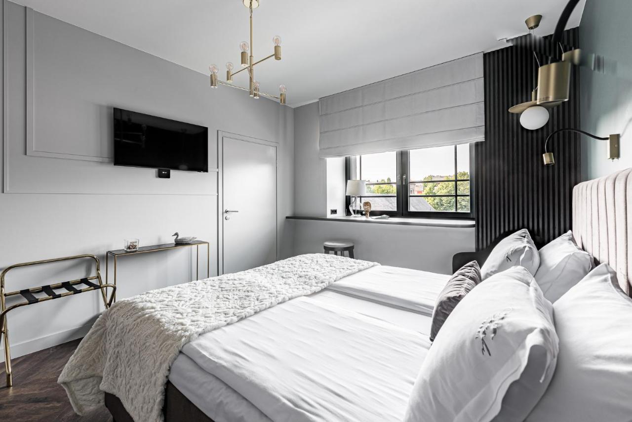 Oginski Hotel 풀룽게 외부 사진